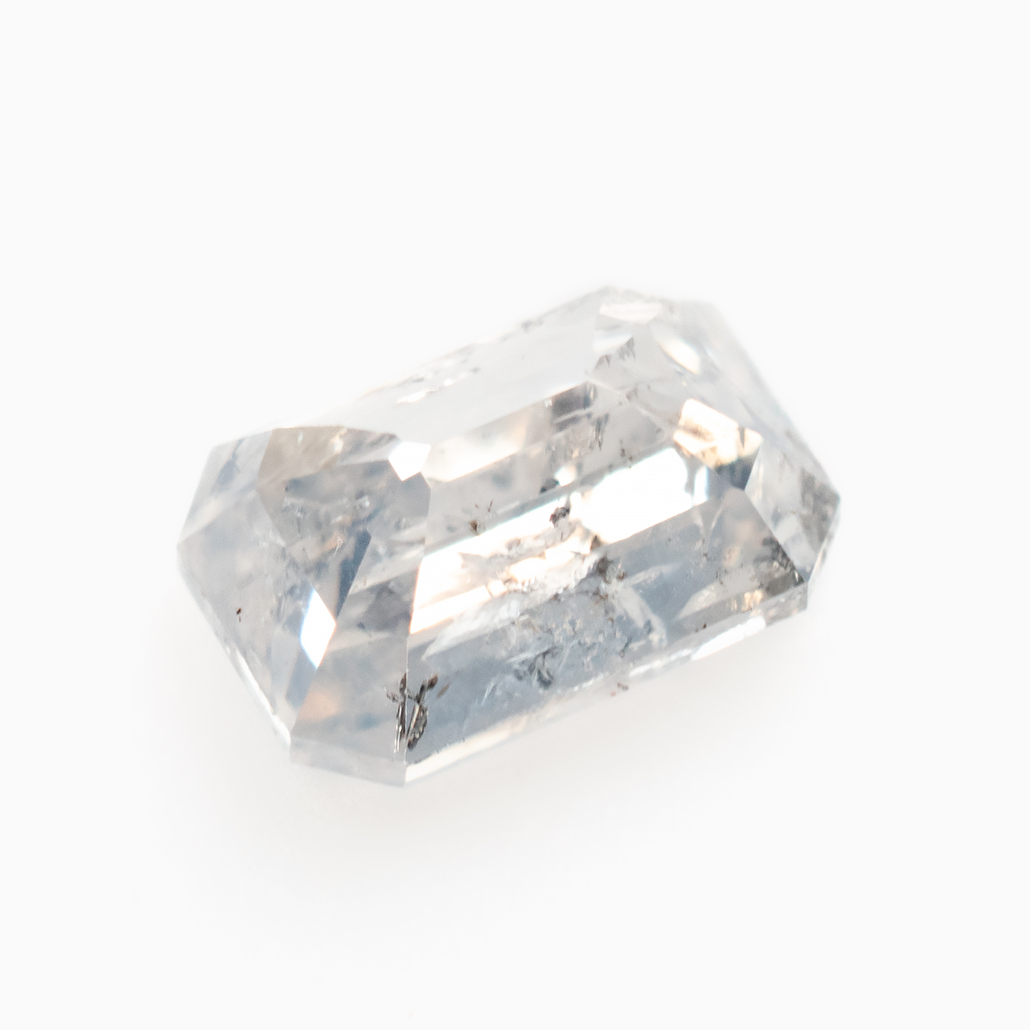 Rose Cut | Moonfire Emerald 0.34ct - Image 3