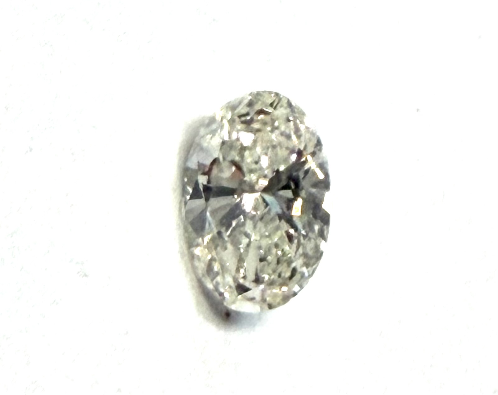 Oval Brilliant CUT White I/VS Color 0.38ct - Image 2